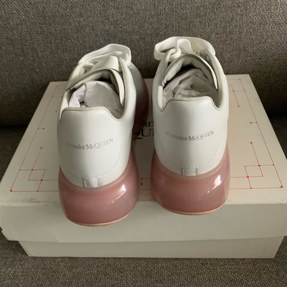 Authentic Alexander McQueen Platform Sneaker - Picture 5 of 5